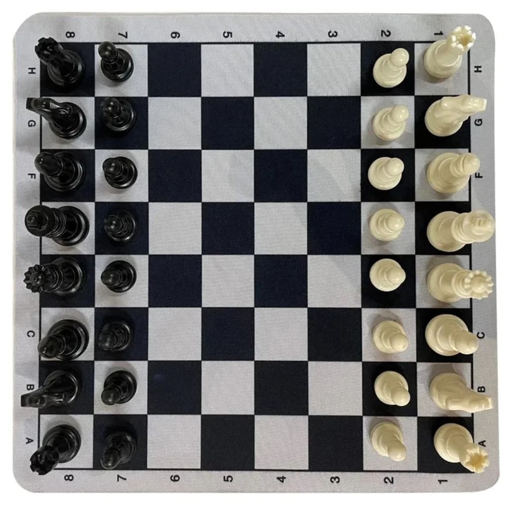 Plastic Medieval Chess Games With Drawstring Bag 32 Pieces Resin Chess Pieces 23.5CM Chess Board Portable Games Set For Camping