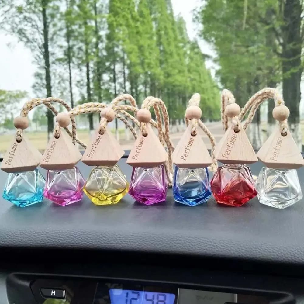 Profumatore per Auto a Forma di Ciondolo, Deodorante con Fragranza Duratura, Profumo Leggero, Decorazione con Confezione, Regalo Raffinato
