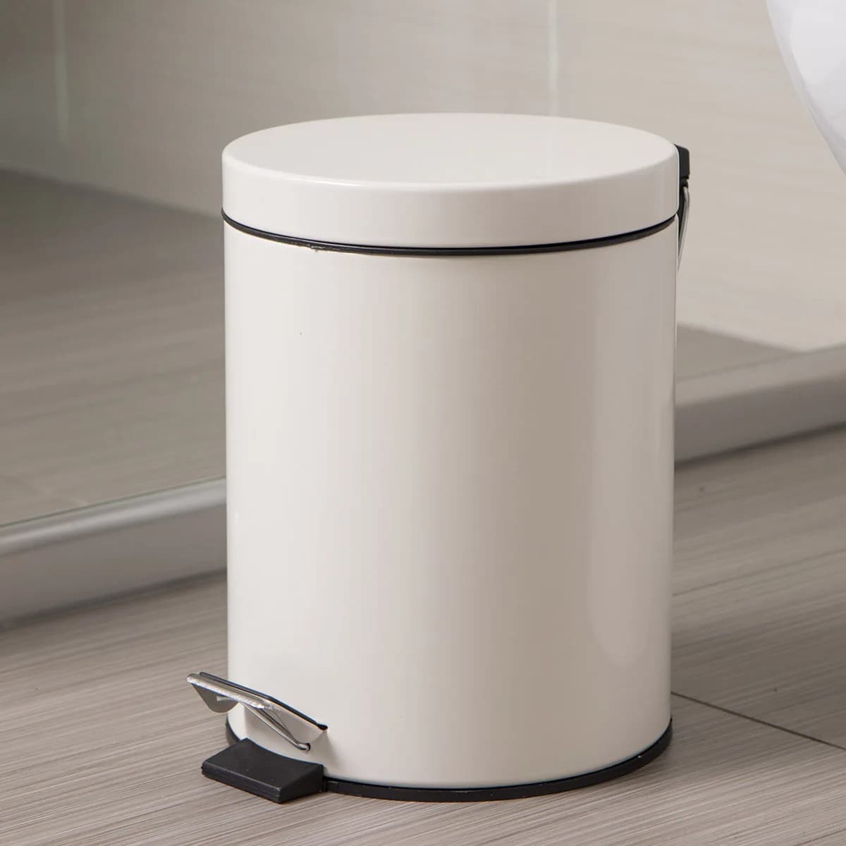 1 Pc 5L White Round Lidded Trash Can Foot Pedal Garbage Bin with Removable Liner Bucket for Kitchen Bathroom Hotel