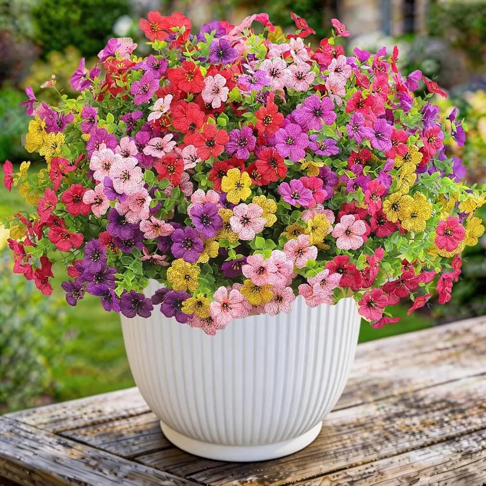 12 Mazzi di Fiori Artificiali di Crisantemo per Esterni, Resistenti ai Raggi UV, Piante Finte in Seta, Fiori Finti di Eucalipto Viola per Cesti Appesi