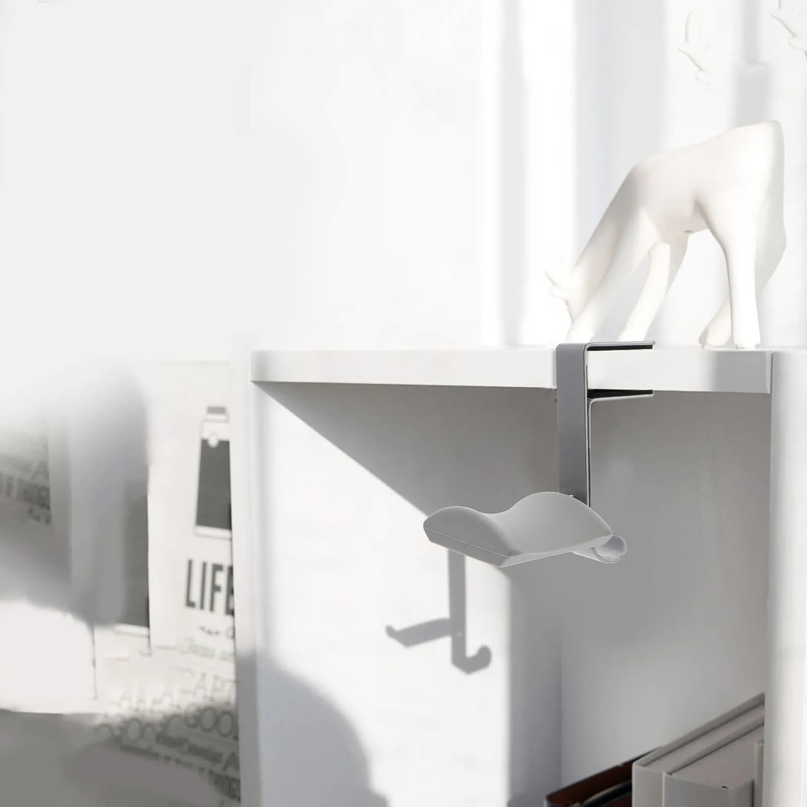 Heavy Duty Metal Headphone Stand Hanger Clamp for Desk Or Cabinet Easy Install Headset Holder with Soft PU Pad Gaming