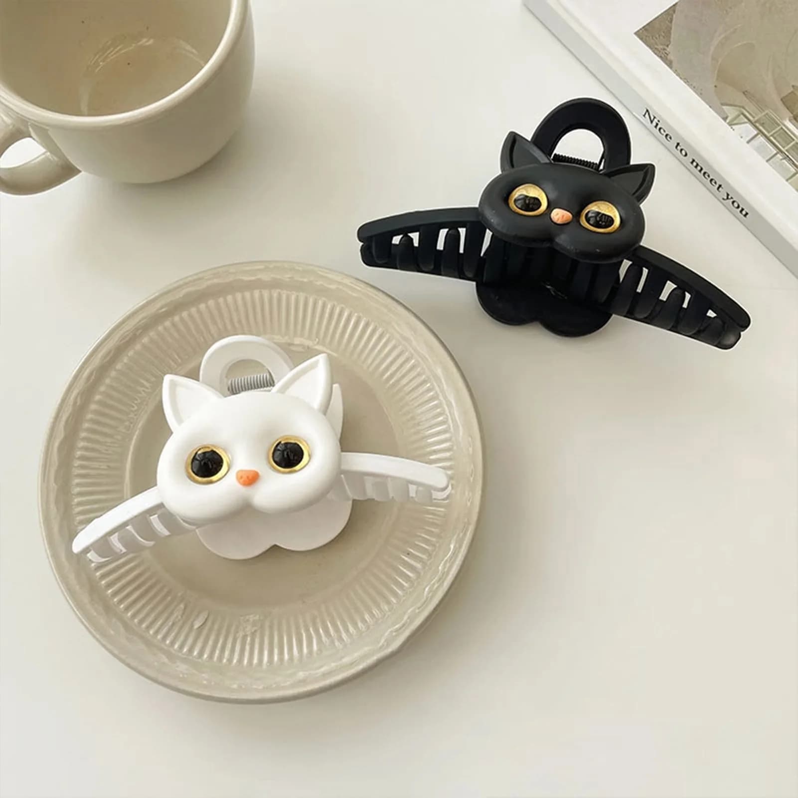 Resin Cat Design Hair Claw Clips Non-slip Large Shark Hair Clamp Barrettes for Girlfriend Wife Mother Gifts