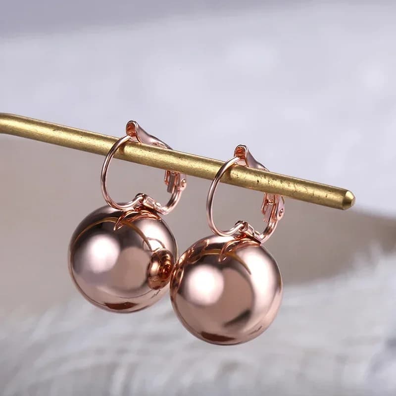 Orecchini Pendenti Metallici Versatili da Donna, Design Minimalista con Sfera Liscia, Gioielli alla Moda per Uso Quotidiano e Feste, Regalo Femminile