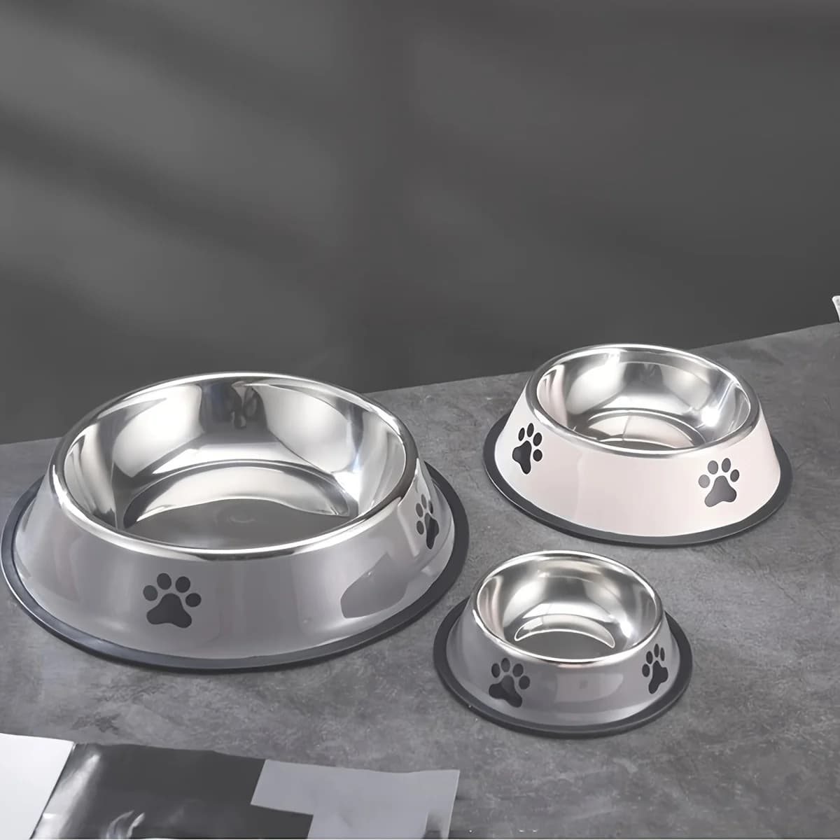1PC Ciotola per animali domestici in acciaio inossidabile Ciotola per gatti Ciotola per cibo per cani Multi-specifica Ciotola per alimenti anticaduta Ciotola per alimenti Alimentazione per animali domestici