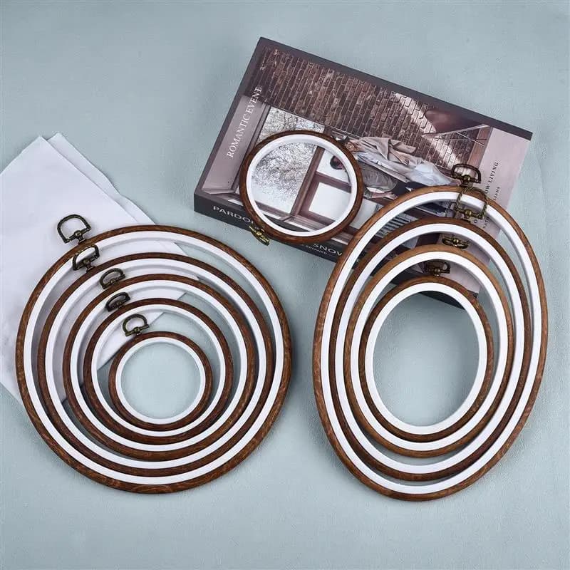 Set di Telai Rotondi e Ovali in Legno per Ricamo, Anelli per Ricamo in Plastica Colorata, Strumenti per Punto Croce Fai-da-Te