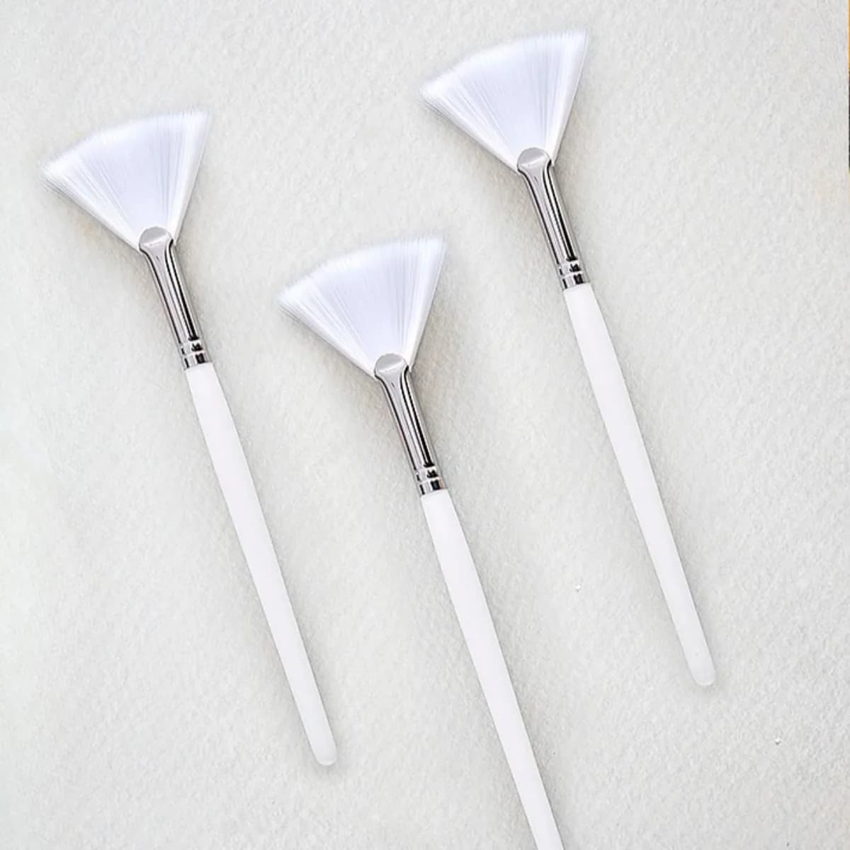 Set of Face Mask Application Brushes with Ultra Soft Seeds, Skin Delicate Venting Brush, Acid Apply Brushes, Fai-da-Te Mask Comfortable Tool for Face Skin Daily Care, Supplies for Beauty Salon Makeup Application