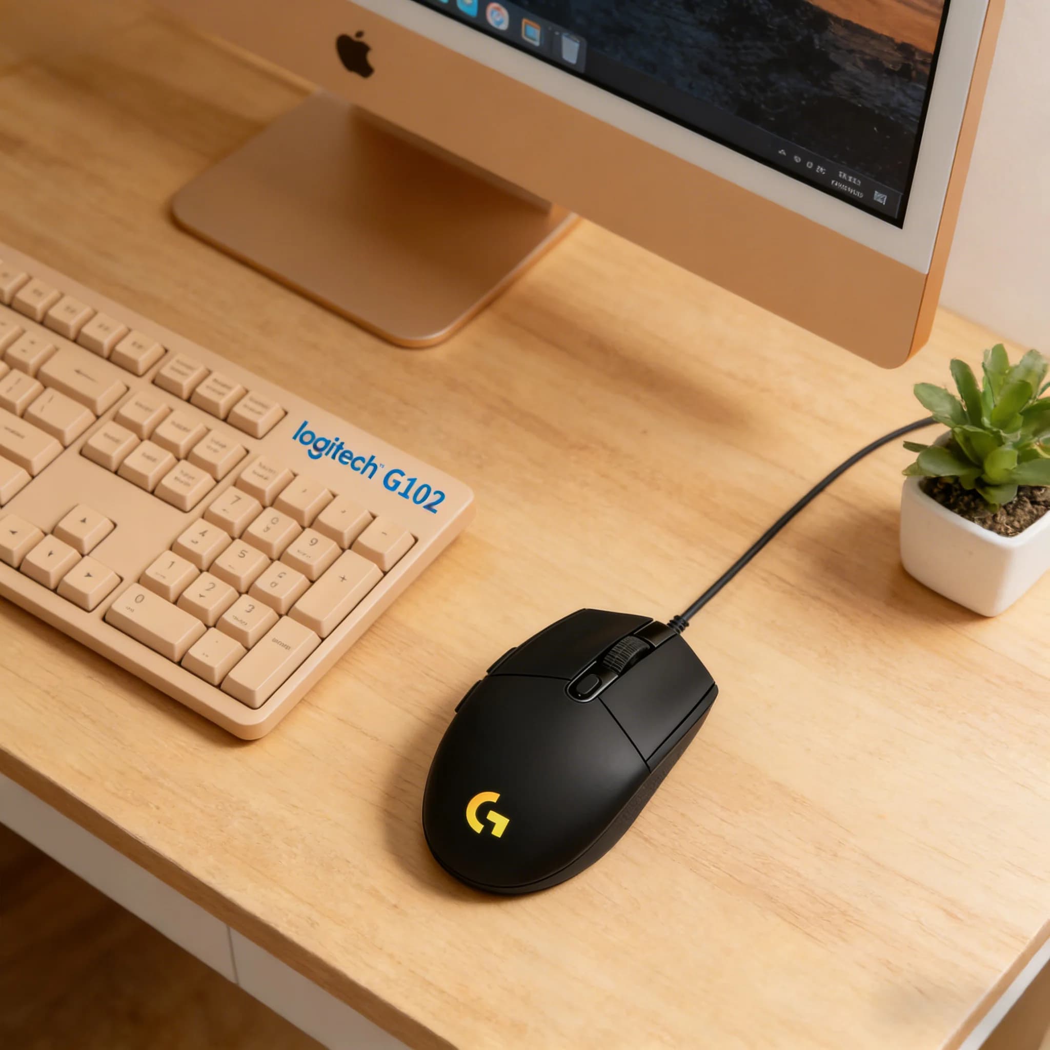 Mouse da Gaming Cablato Logitech G102 con LIGHTSYNC RGB, 8000 DPI, 6 Pulsanti Programmabili, Tempo di Risposta 1ms per PC, Mac, Laptop e Gamer
