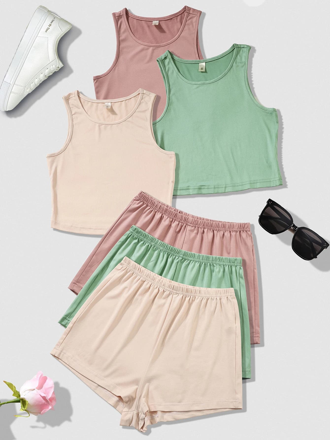 Tre set di pigiami da donna scontati pantaloncini di nuovo design canotta in tinta unita top da donna casual loungewear materiale confortevole