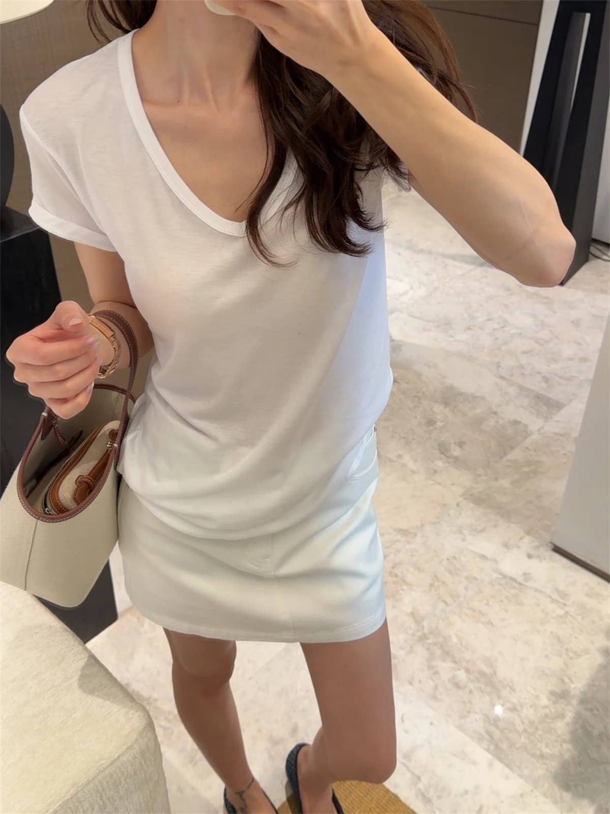 Minimalist White V-Neck Short Sleeve T-Shirt Original Design Slimming Top Versatile Fashionable Cotton Summer Women's Tee