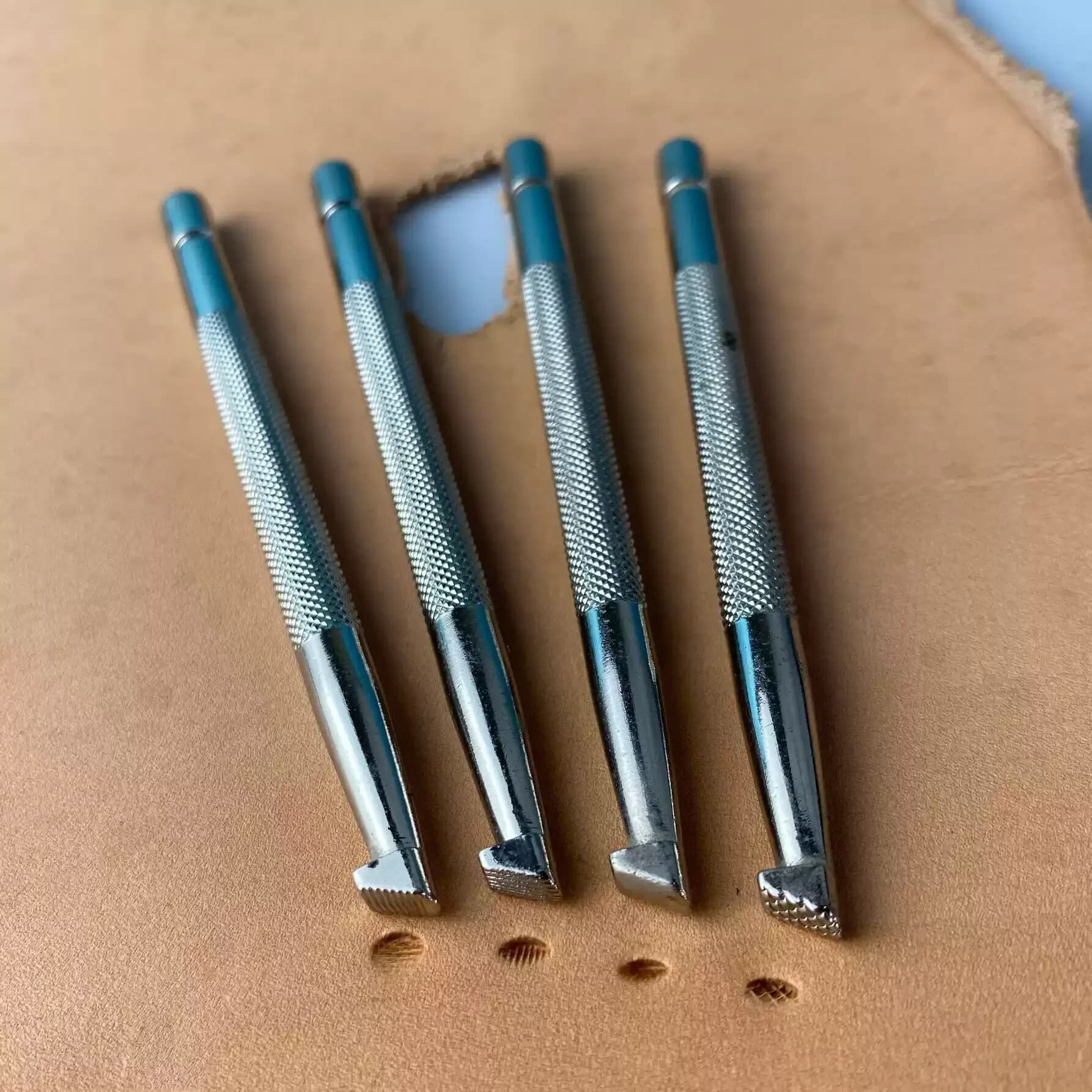 Premium Casting Alloy Tool for Leather Edge & Stamping, Embossing Tool Set Leather Beveler Stamp