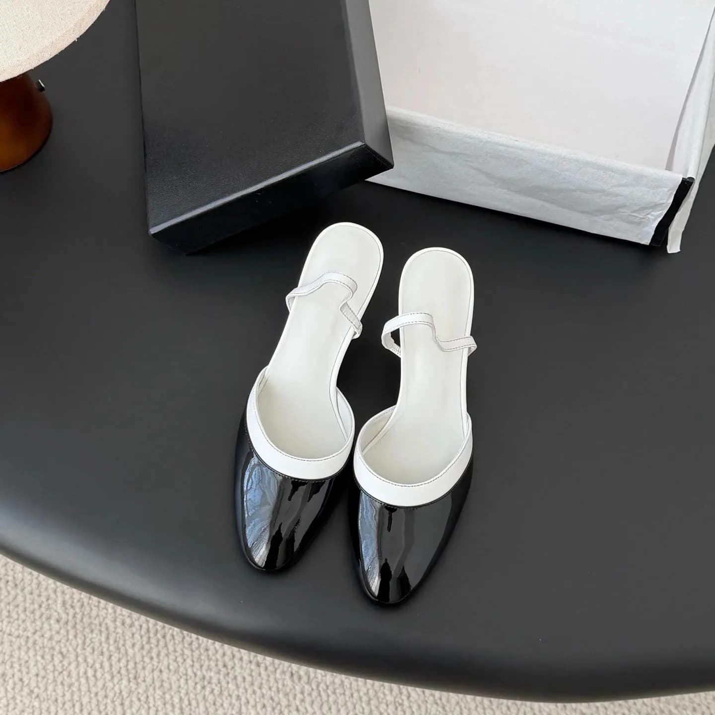 2026 Spring New Arrival Genuine Leather Fashionable British Style Lace-Up Round Toe Chunky Sole Comfortable Women's Loafers