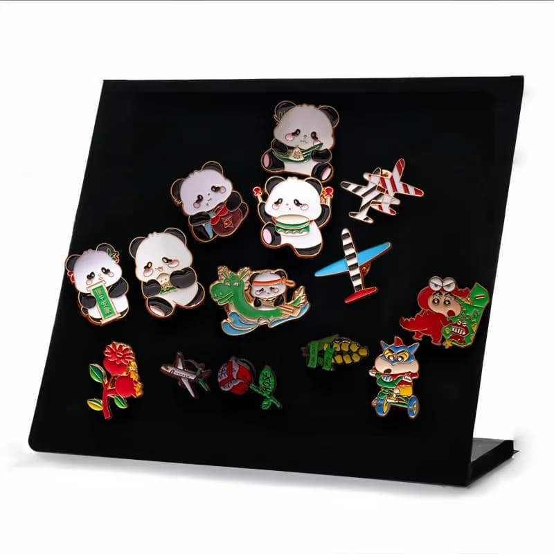 Cartoon Cute Panda Bamboo Design Brooches Enamel Pins Backpack Brooches Fans Badge Jewelry Gift Gift for Friends Mascot Animal