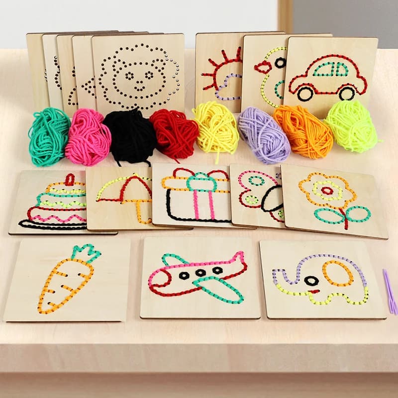 1 set di giocattoli in legno con animali e corda, gioco di corda colorata e complessa, gioco di coordinazione occhio-mano, giocattolo ricamato, tavola per infilare per bambini, regalo