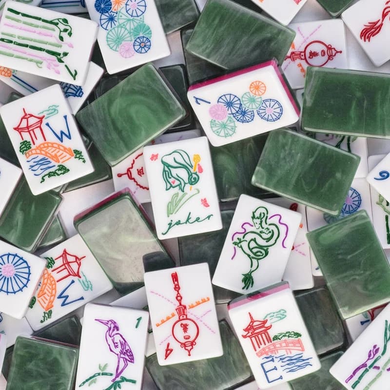 2026 July Edition Custom Malachite Green Jade Acrylic American Mahjong Set Luxury Family Game Gift