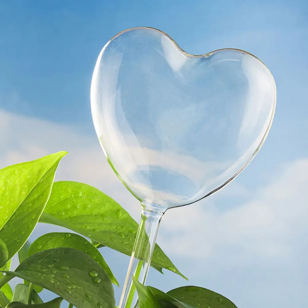 3Pcs Heart Shaped Glass Self Watering Globes for Potted Plants Bonsai Automatic Watering Device Garden Home Indoor Outdoor Use