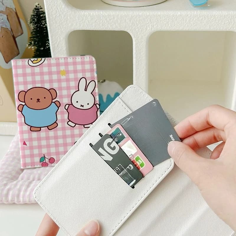 Porta Passaporto Serie Miffy Carino e Trendy, in Pelle PU, Creativo e Portatile, per Uomo e Donna, Custodia per Documenti