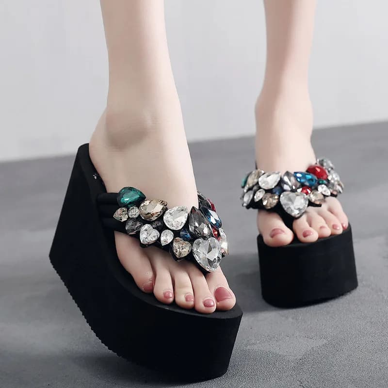Estate nuove infradito con strass da donna scarpe da spiaggia con fondo spesso antiscivolo sandali esterni zeppe comode pantofole da spiaggia
