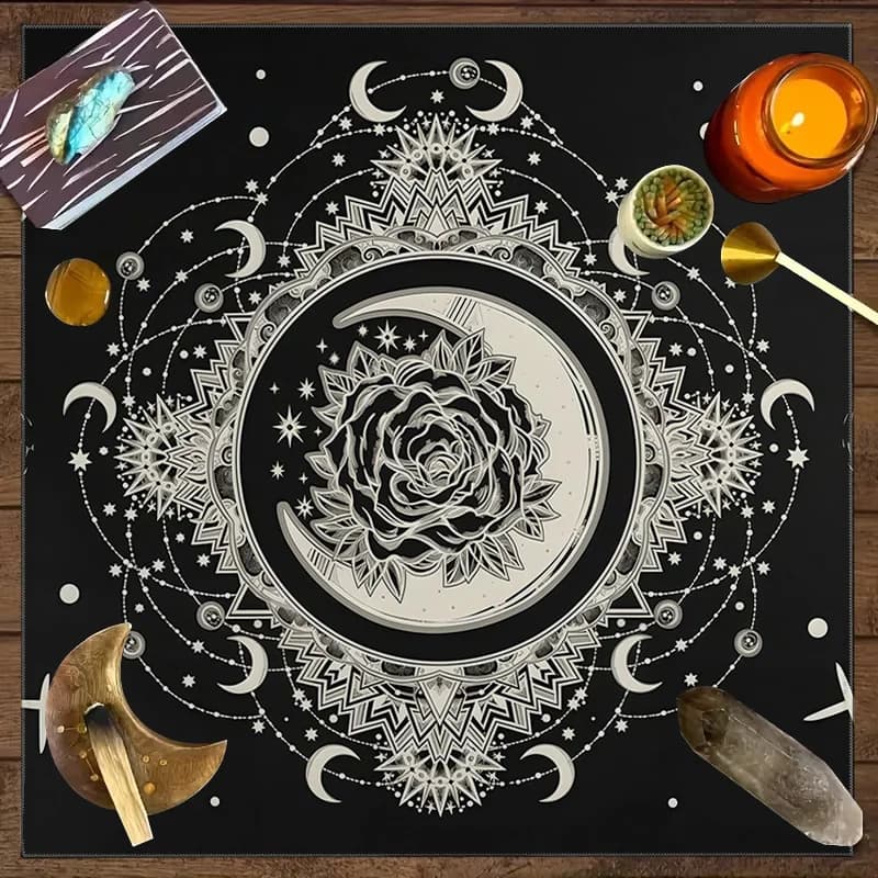 Tovaglia per Altare VIKAMA in Stile Gotico Bianco e Nero con Design di Rose e Fasi Lunari, Decorazione Atmosferica per Cerimonie
