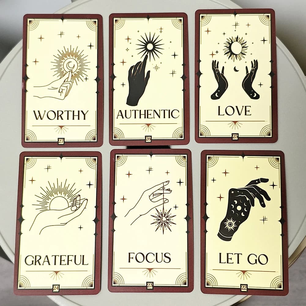 Manifestation Oracle Deck 33 carte Oracle Deck 10,3*6 cm Manifestare i tuoi sogni, Trova il tuo scopo, Tarocchi per l'anima