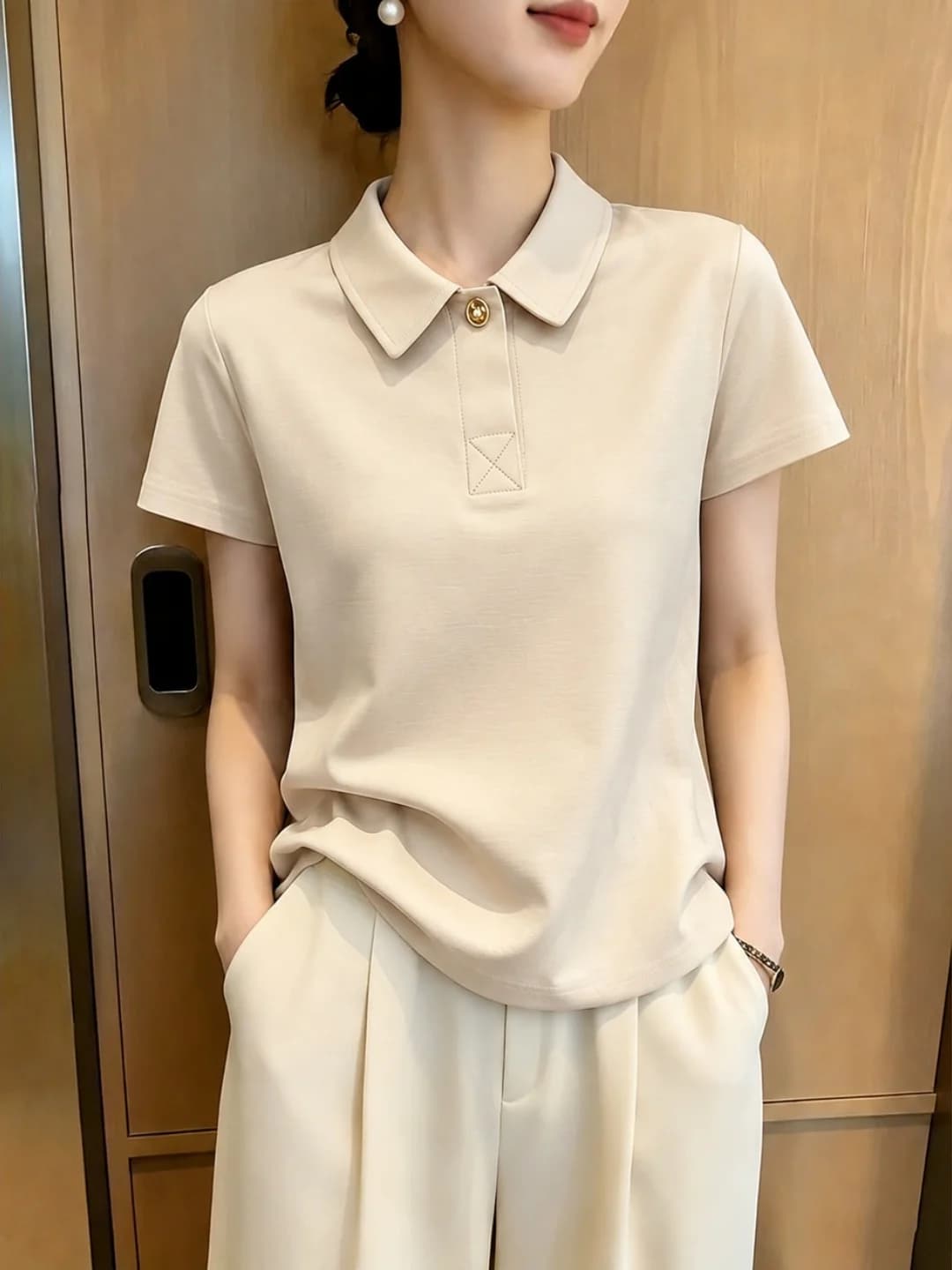 Unique Simple Neck Short Sleeve T-Shirt Stylish Ageless Top for Women Commute Style Korean Version Straight Cut Summer 2026