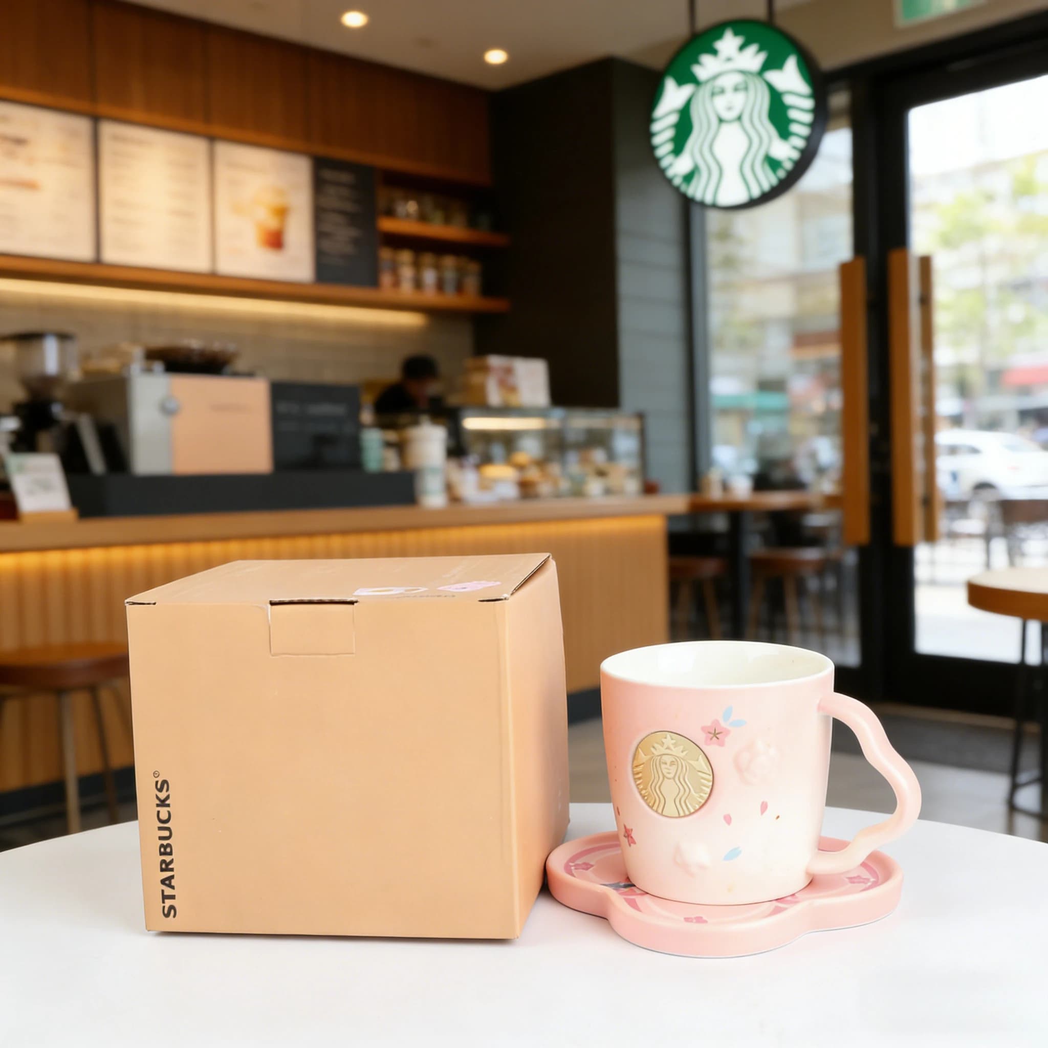 Set di Tazze Starbucks Blue Tit con Piattino e Tazza Sakura in Edizione Limitata con Gradiente Rosa, Perfetto per gli Amanti del Caffè