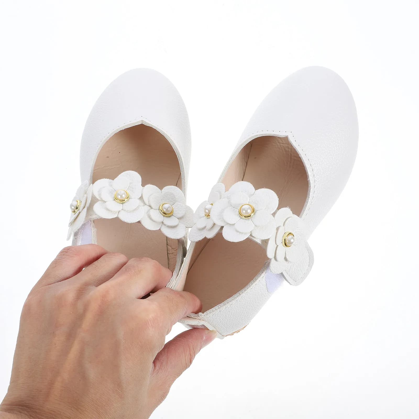 1 paio di scarpe per bambini bianche, taglia 26 EU27 US9.5 UK10, traspiranti e comode, con suola per bambini, ideali per camminare all'aperto.
