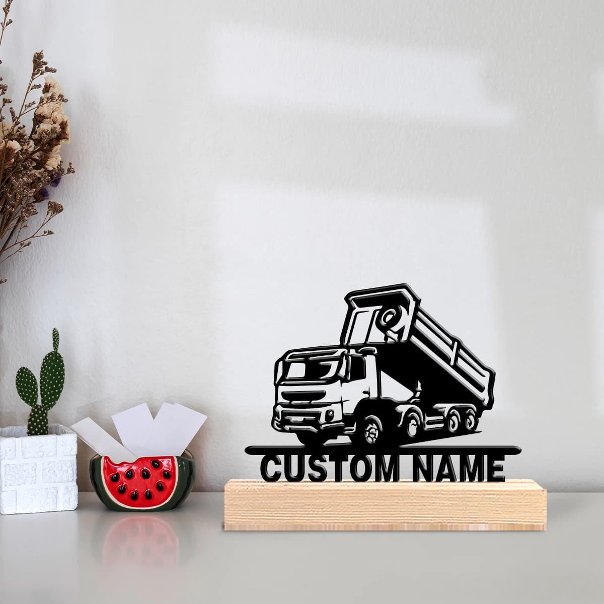Custom Metal Truck Shape Statue with Wood Base, Table Decoration and Living Room Wall