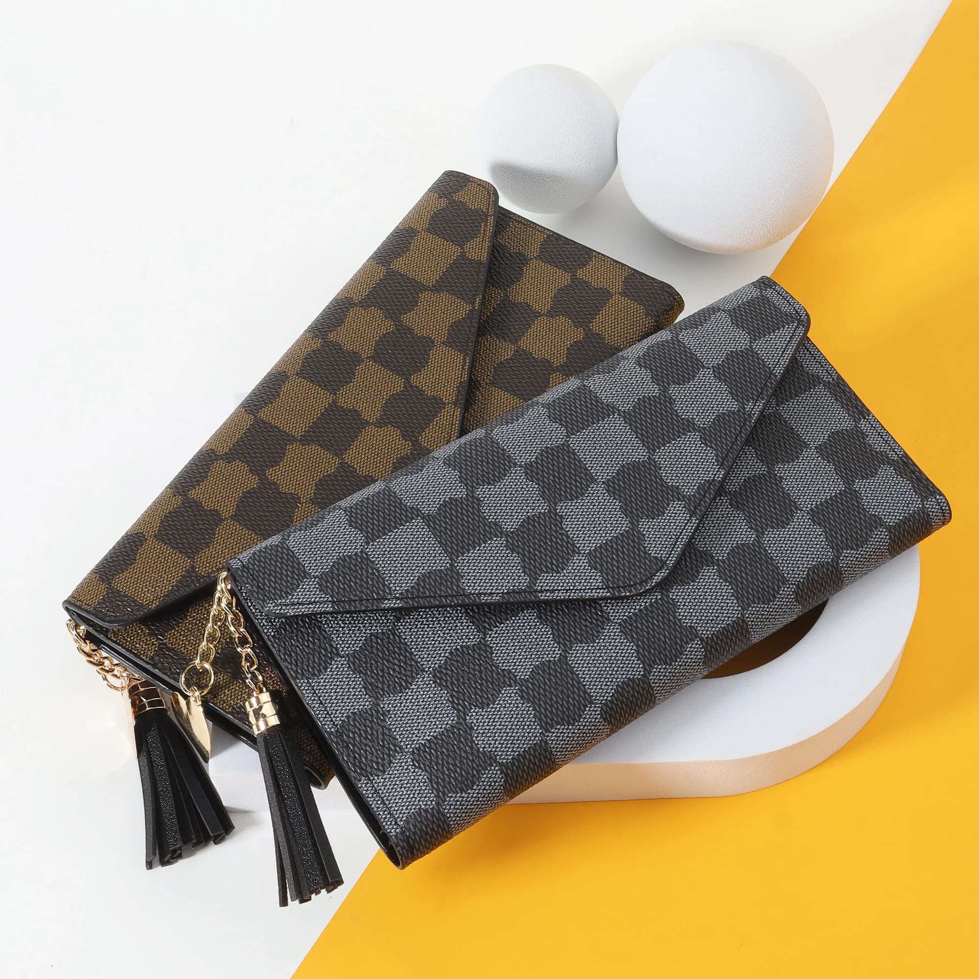 Portafoglio da donna con cerniera lunga, portamonete, portamonete multifunzionale con decorazione a nappa con slot multi-carta, elegante portamonete in pelle PU da donna