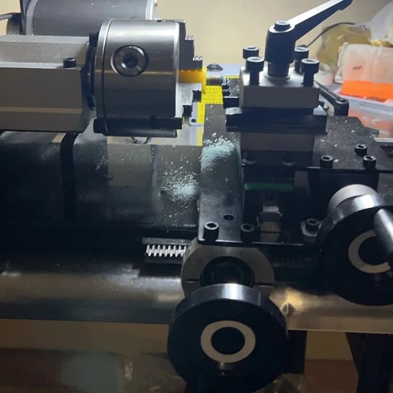 Macchina per la manutenzione della riparazione multifunzione della stecca da biliardo professionale per stecca da biliardo, mini macchina per tornio