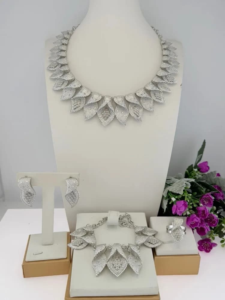 Luxury Filigree Leaf 4Pcs Jewelry Set For Women Multi Tone Gold Silver Rose Gold Plated Choker Necklace Earrings Bracelet Ring