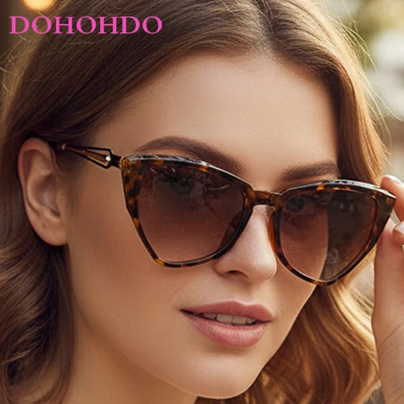 Occhiali da sole da donna Cat Eye in metallo dal design di lusso popolare Trend Occhiali da uomo vintage Occhiali da sole da viaggio estivi all'aperto Donna UV400