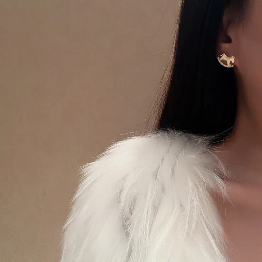 Orecchini a forma di cavallo dei cartoni animati, Orecchini a cavallo per il Nuovo Anno, Gioielli alla moda in stile cinese, Orecchini a pony dorati, Eleganti in rame con zirconi