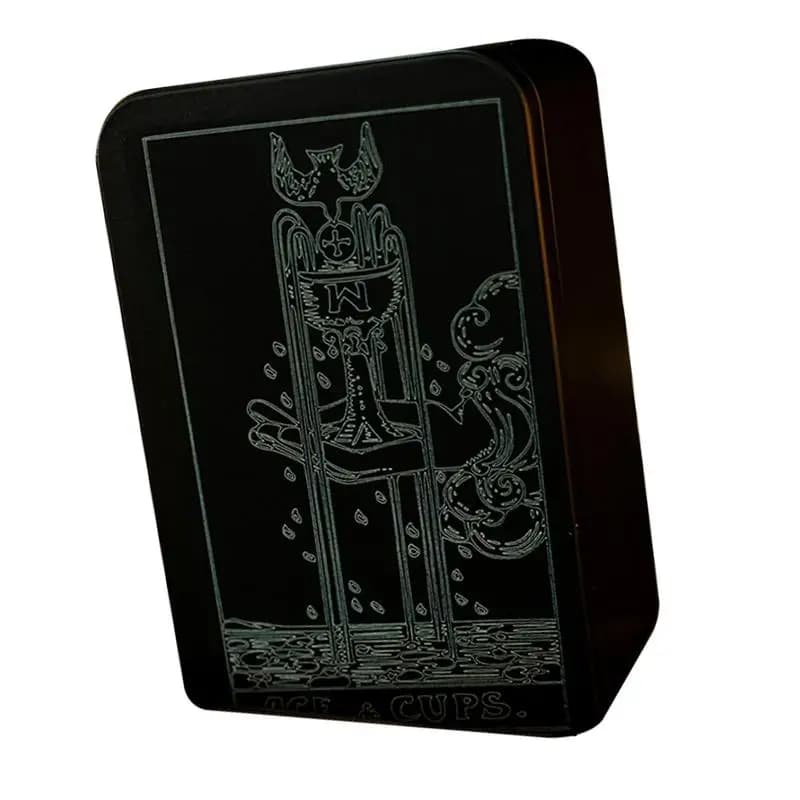 Scatola di immagazzinaggio per carte dei tarocchi Scatola dei tarocchi in metallo antipolvere Custodia per mazzi portatile Porta carte da gioco multiuso Scatola di carte Anime
