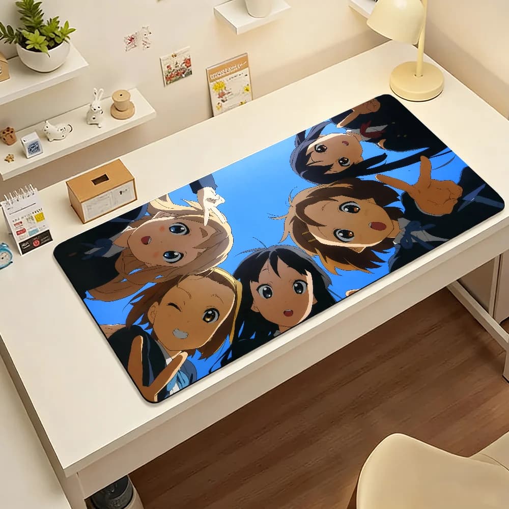 Tappetino per mouse Comic K-K-ON, tappetino per computer in gomma antiscivolo, tappetino da scrivania per gamer, decorazione, tappetino per laptop, ufficio, grande
