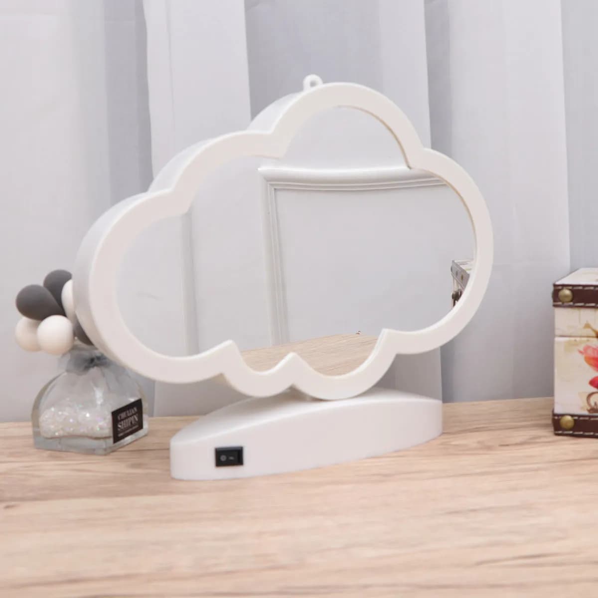 Lampada Notturna a Forma di Nuvola Ricaricabile USB con Superficie a Specchio Trasparente, Illuminazione Bilaterale ed Effetto Specchio 3D