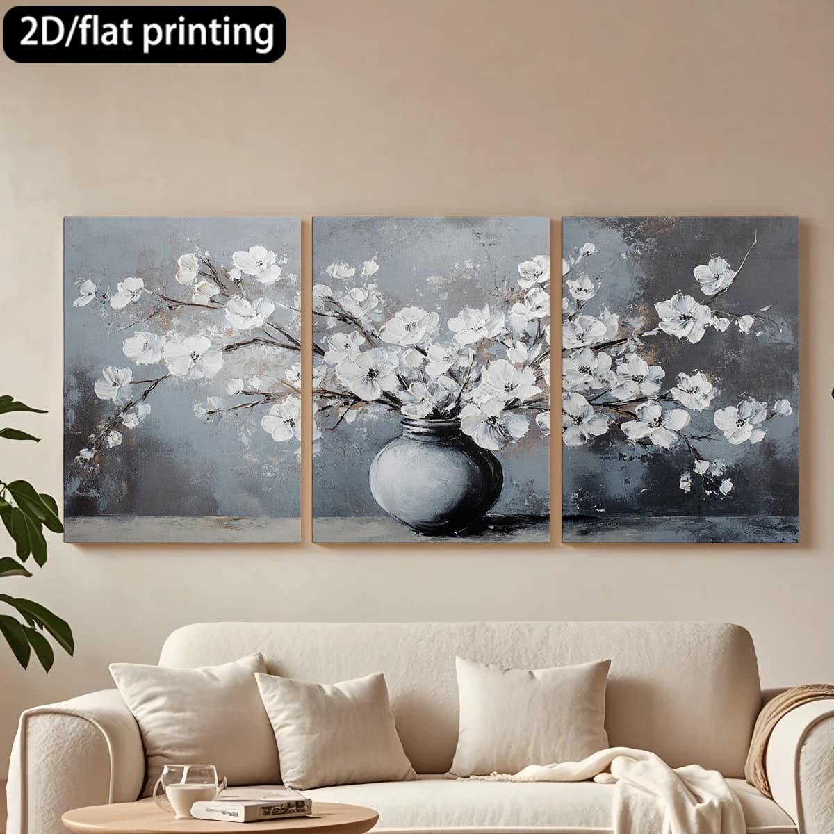 Dipinto decorativo su tela con cornice in legno, 3 pezzi. Fiori bianchi in vaso di ceramica, dipinto. Decorazione per corridoio e camera da letto.