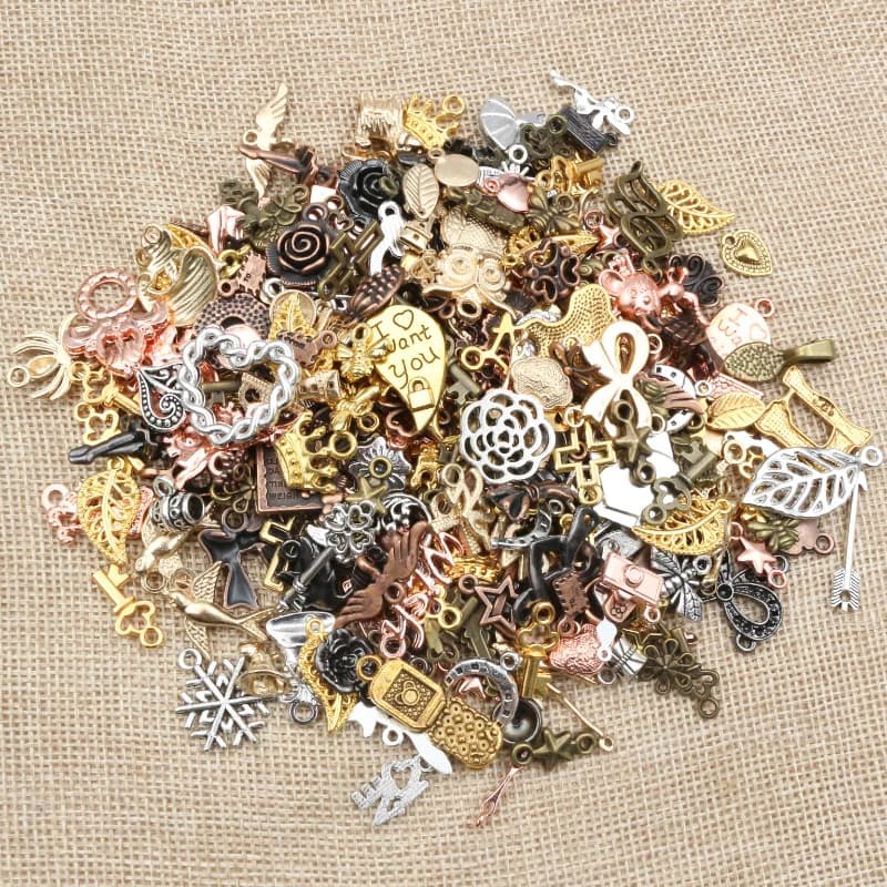 30pcs stili misti cuore animale foglia fiore corona ciondoli pendenti risultati gioielli fai da te per collana braccialetto accessori