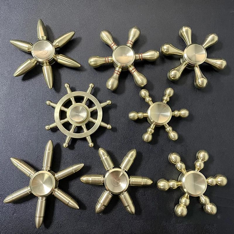 Giroscopio a mano in ottone romanzo Fidget Spinner rame Antistress alleviare il cuscinetto della punta delle dita per bambini regali per bambini giocattoli a mano ragazzi