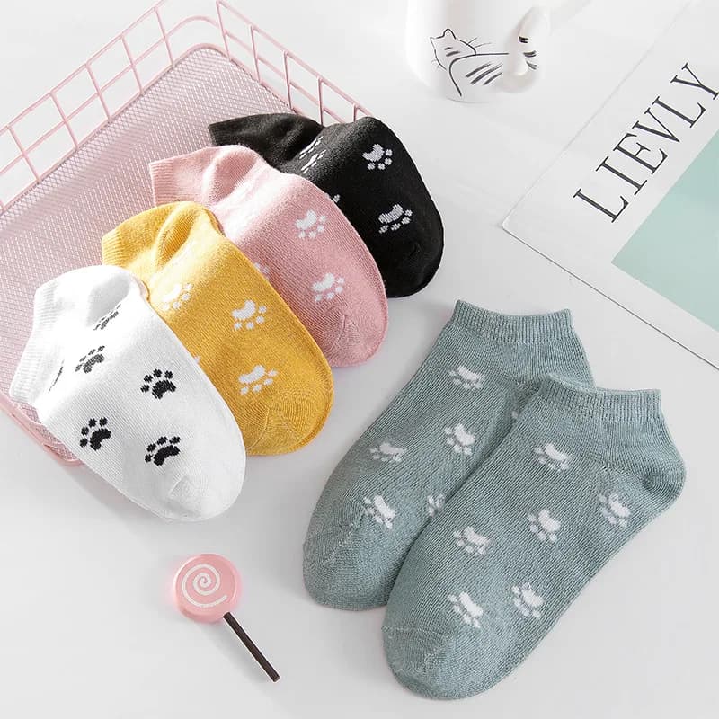 5 pairs of invisible low-cut socks: cute and breathable paws print, anti-slip handle on the heel for teenagers and women