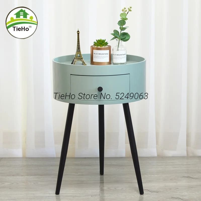 Comodino a tre gambe in stile nordico camera da letto comodino in legno leggero lusso semplice piccolo tavolo rotondo scrivania armadietti tavolino