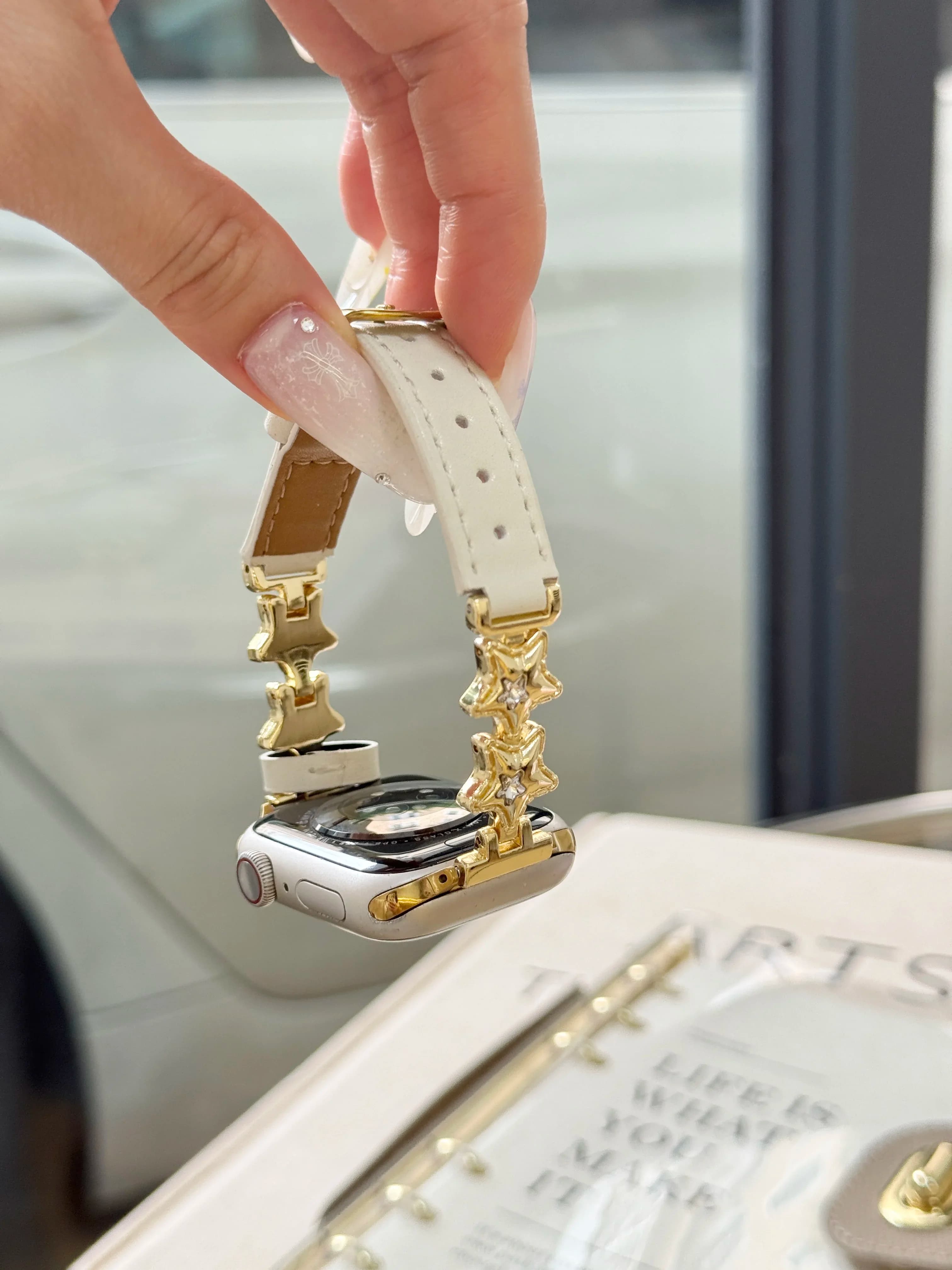 Bel anello a stella in pelle per cinturino Apple Watch da donna 11/10/9/8/7/6/5/4/3 SE 38mm 40mm 41mm 42mm 44mm 45mm 46mm 49mm cinturino