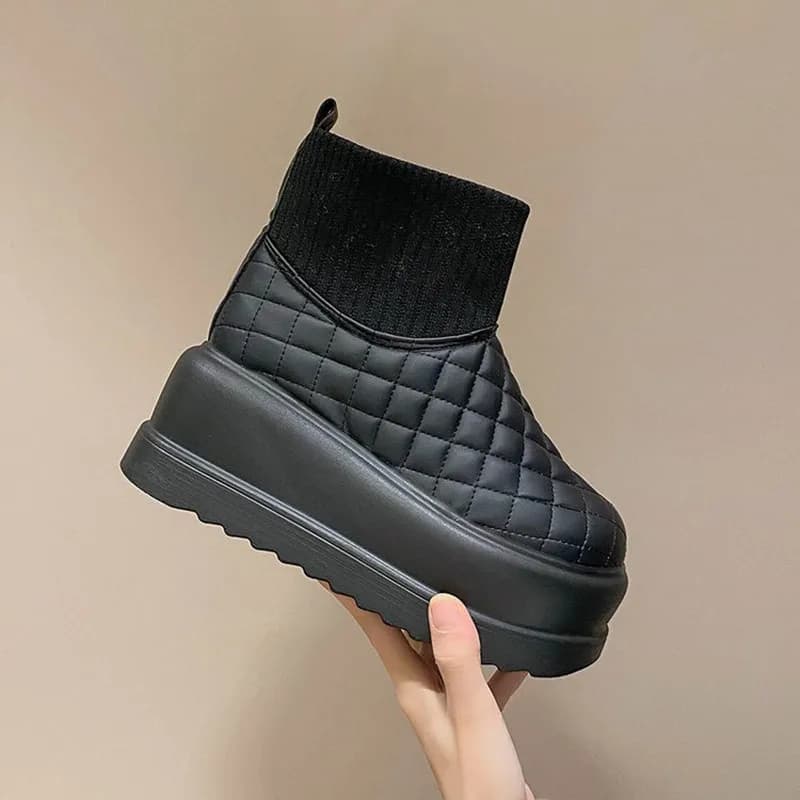 7.5CM Stivali da neve caldi da donna in peluche Nuovo inverno Stivali in pelle impermeabili Tacchi Scarpe da ginnastica robuste Stivaletti con piattaforma alta in pelliccia spessa