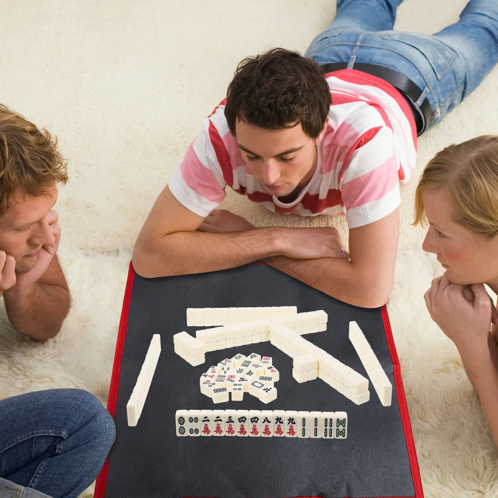 1 set di Mahjong portatile, mini tessere numerate cinesi per viaggi, feste in famiglia, campeggio all'aperto, leggero, resistente, con contenitore