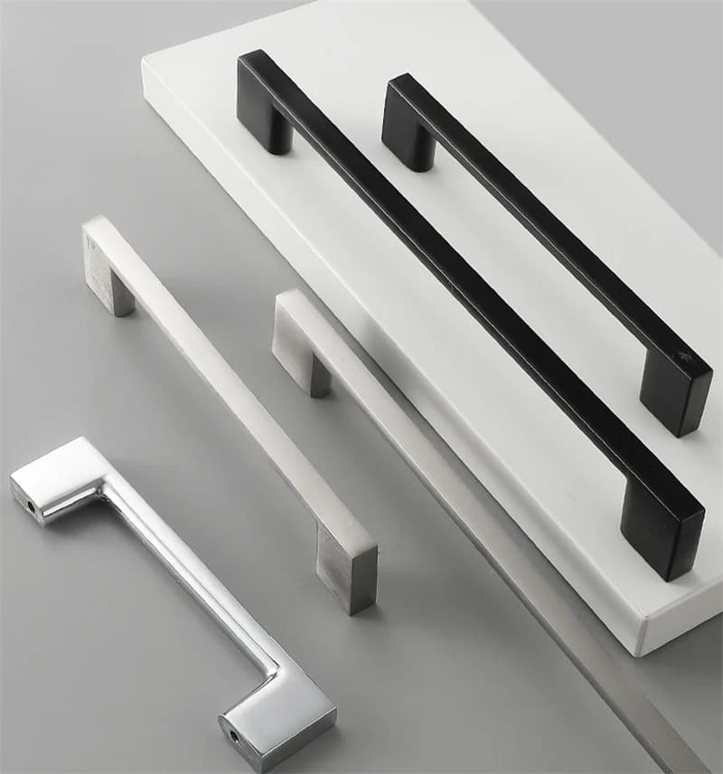 Maniglie per mobili con barra lunga 96-320mm Maniglie per porte dell'armadio Manopole per cassetti in oro nero Maniglie per porte per scarpe da cucina per accessori per mobili