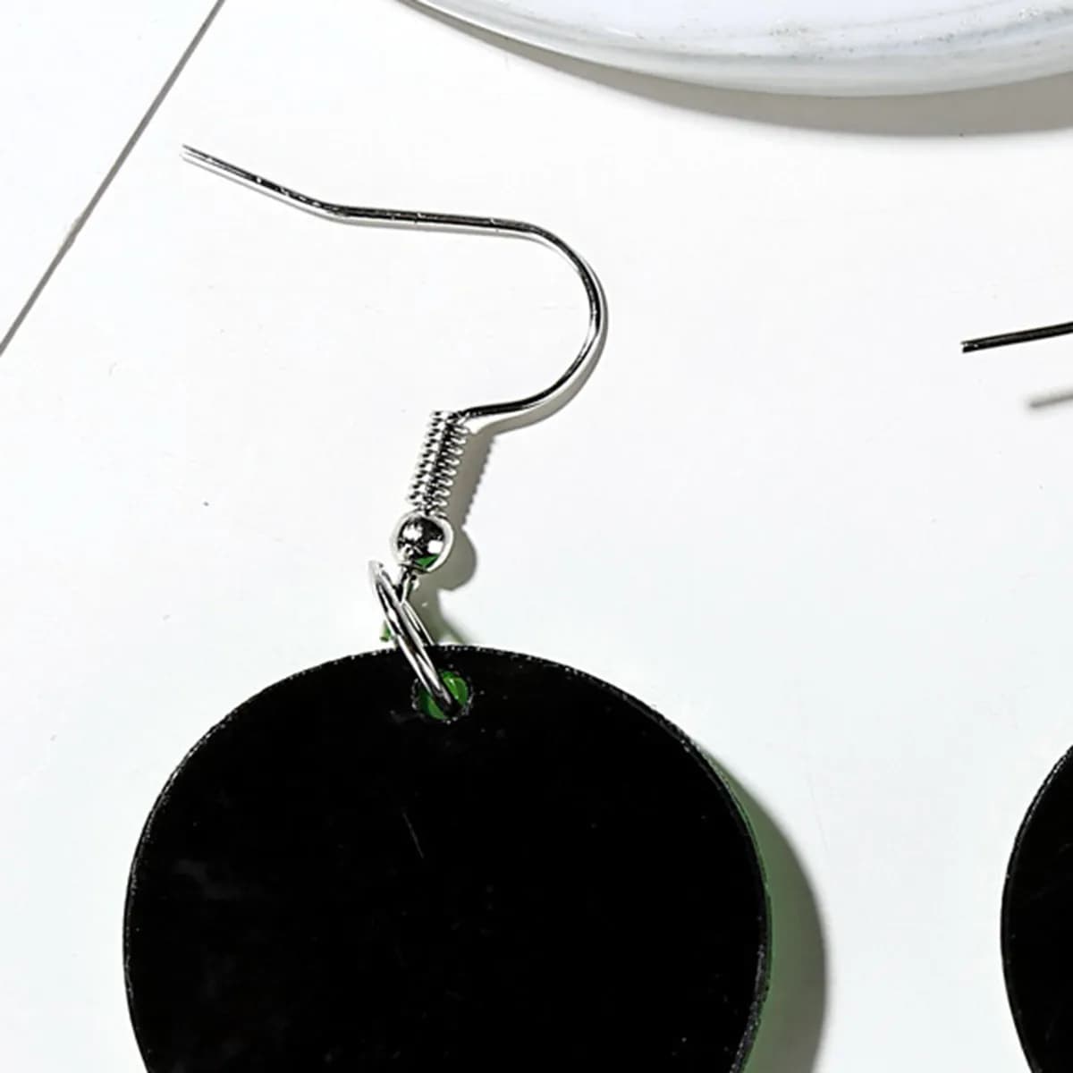 Orecchini Pendenti in Acrilico Verde per Donna, Resistenti alla Ruggine, Ipoallergenici, Eleganti e che Valorizzano il Temperamento