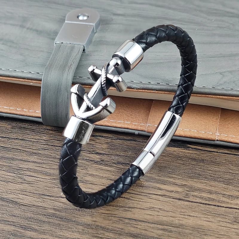 Bracciale in Pelle da Uomo con Motivo a Freccia Semplice in Acciaio Inossidabile, Ideale come Regalo di Compleanno per Ragazzi Eleganti
