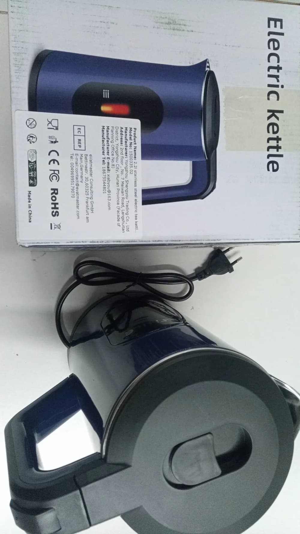 2.2L Stainless Steel Electric Digital Display Hot Water Boiler 1500W Fast Boil Thermal Water Kettle for Making Tea and Coffee