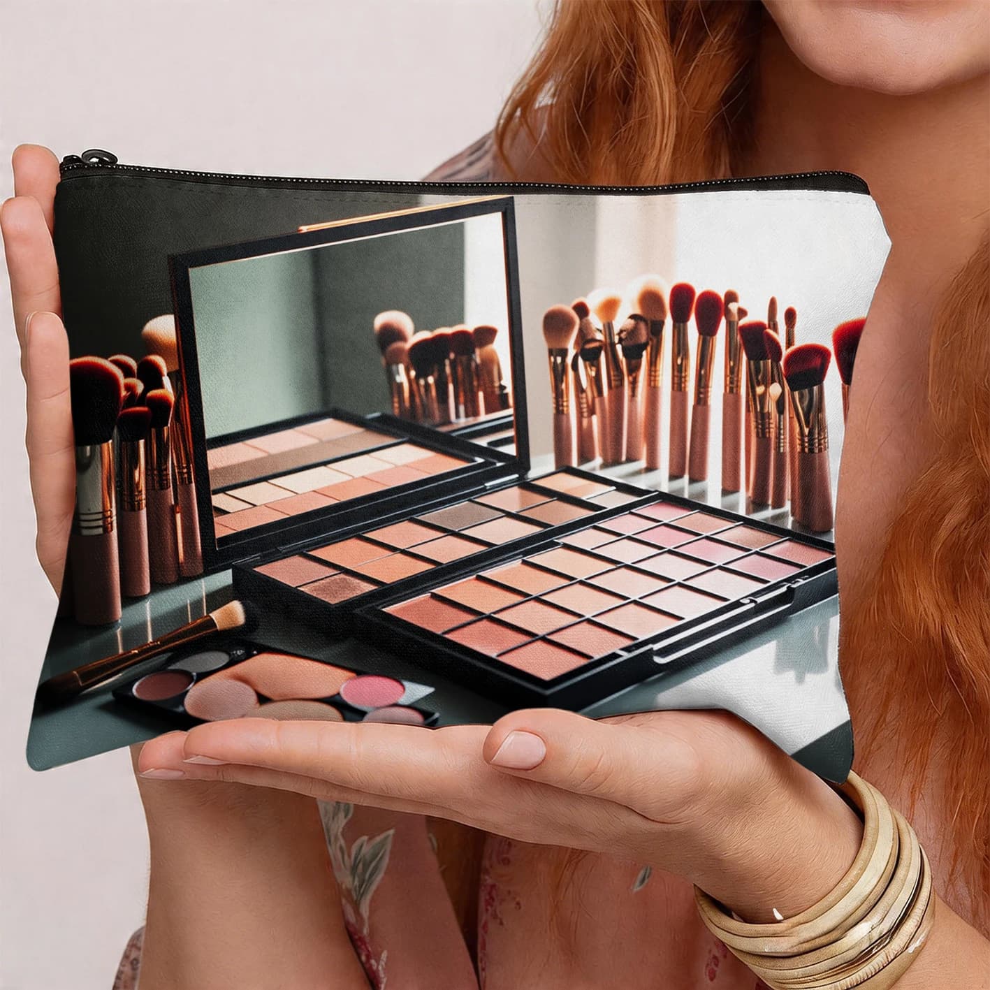 Borsa per il trucco con pennelli per il trucco, palette di ombretti, organizer per cosmetici stampato, abbigliamento da donna