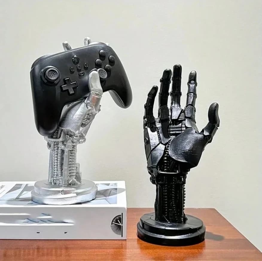 Statua del braccio meccanico Cyberpunk futuristico da 1 pezzo, palmo nero, supporto per controller di gioco, supporto per cuffie, arredamento per il desktop, regalo perfetto