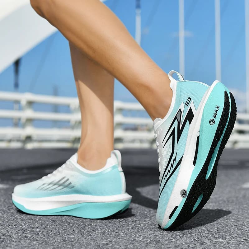 Hot Selling Couple'S Running Shoes Breathable And Rebound Sports Shoes Stable Support And Anti Slip Rubber Sole Running Shoes
